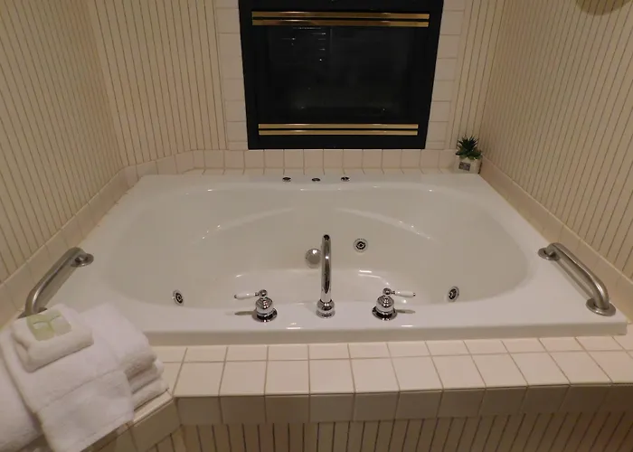 Hotel Longhollow Point 1321 Galena