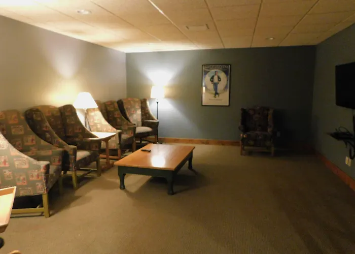 Longhollow Point 1321 Hotel Galena