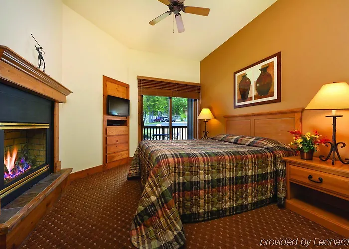 Longhollow Point 1321 Hotel