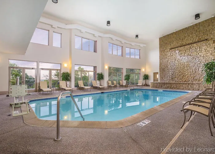 Longhollow Point 1321 Hotel 3*
